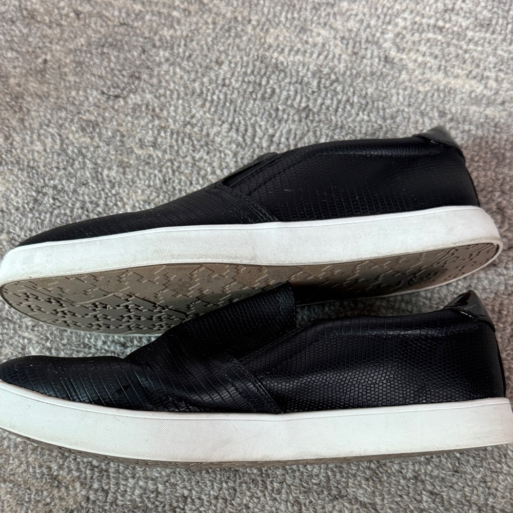 Dr. Scholl's Textured Black Women’s Slip on Sneakers - Picture 8 of 8